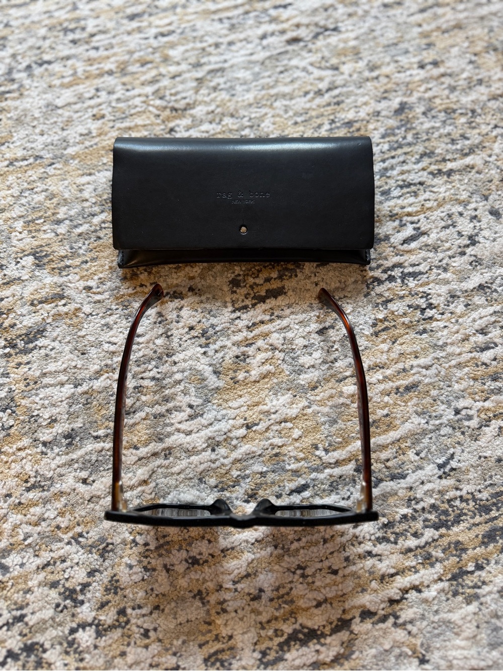 rag & bone Black & Brown cat eye Sunglasses with Black Case - Picture 6 of 7